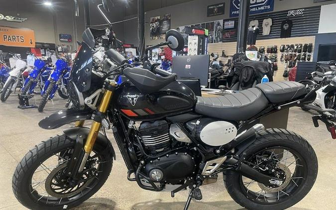2026 Triumph Scrambler 400 XC Storm Grey