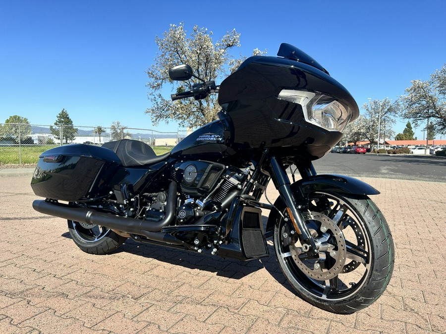 FLTRX 2025 Road Glide™
