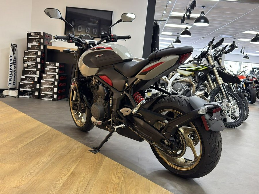 2026 Triumph Trident 800 Ash grey
