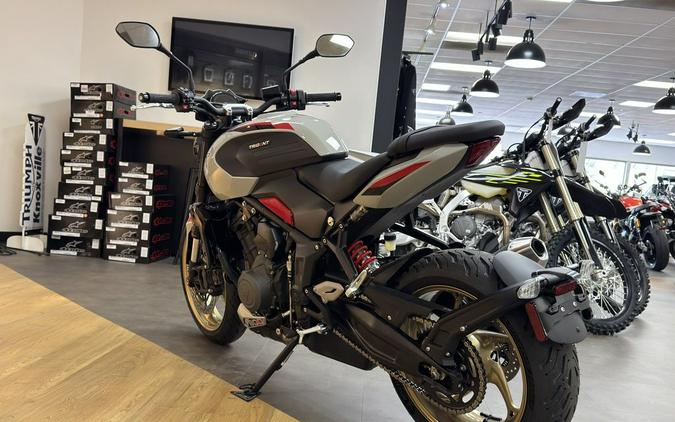 2026 Triumph Trident 800 Ash grey