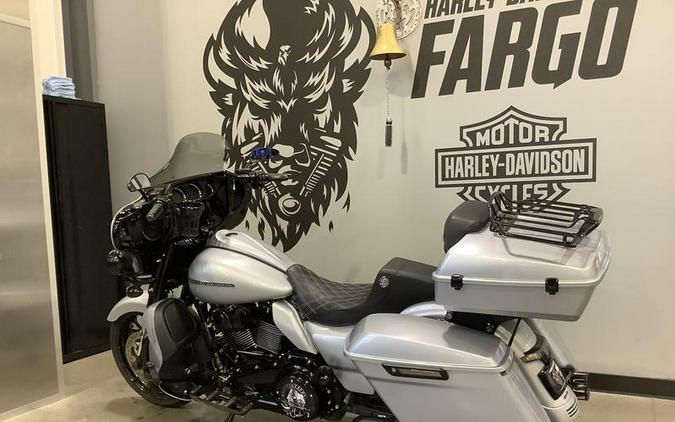 2019 Harley-Davidson® FLHXS - Street Glide® Special