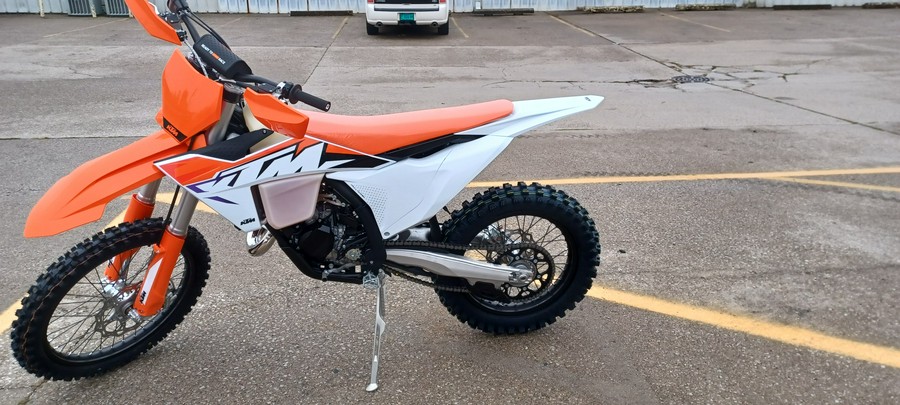 2023 KTM XC 125