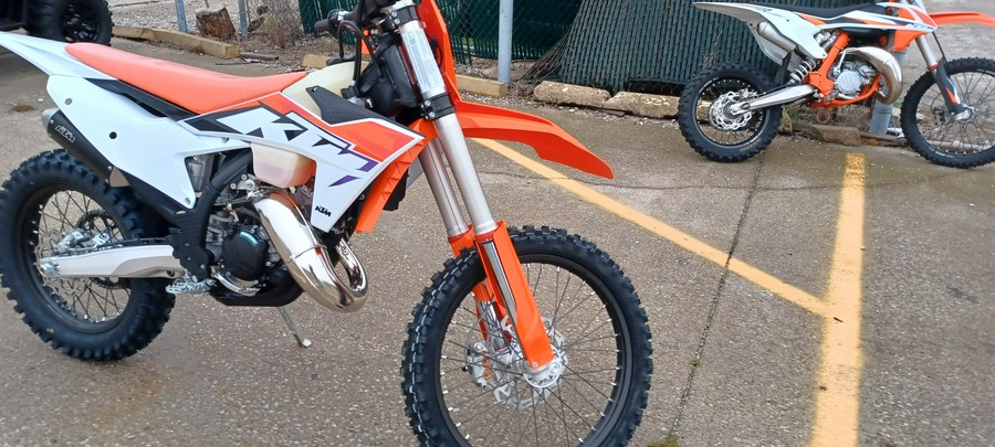 2023 KTM XC 125