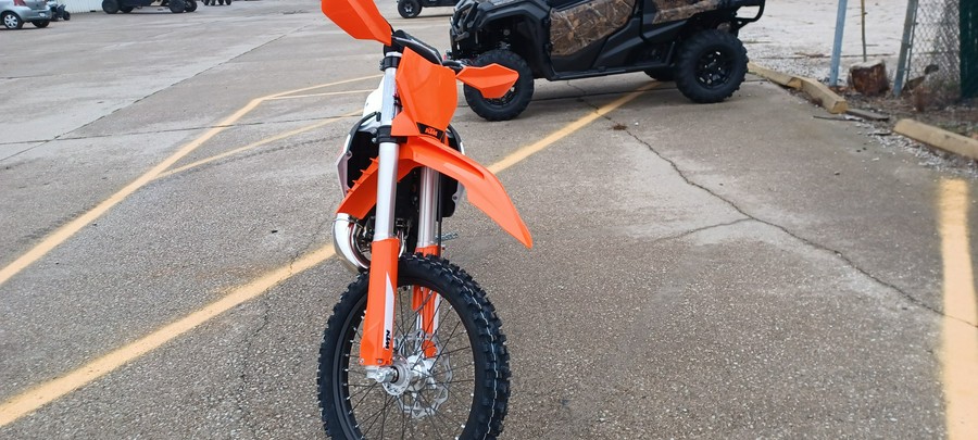 2023 KTM XC 125