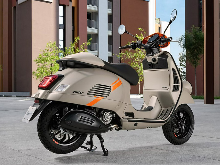 2025 Vespa GTV 300