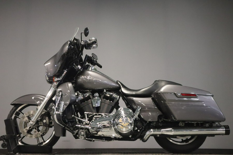 2015 Harley-Davidson Street Glide Special FLHXS