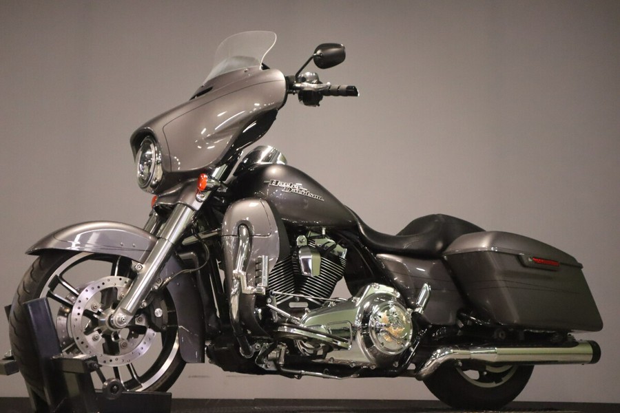 2015 Harley-Davidson Street Glide Special FLHXS