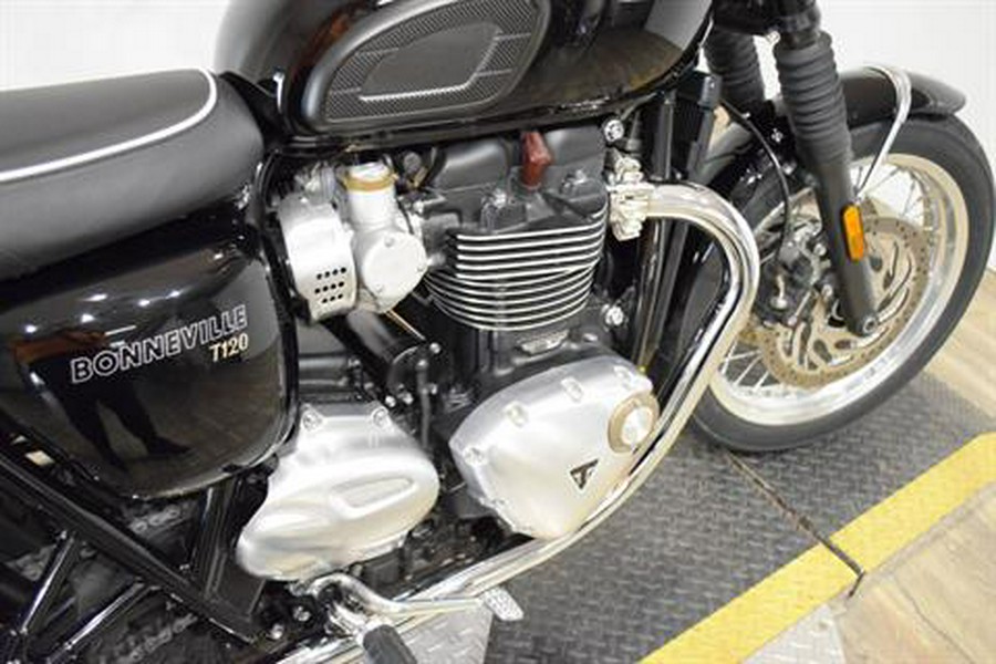 2022 Triumph Bonneville T120 Black