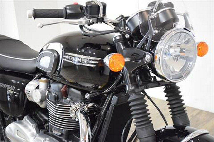 2022 Triumph Bonneville T120 Black