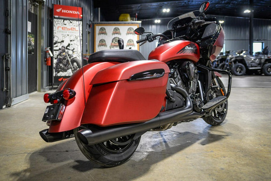 2024 Indian Motorcycle® Challenger® Dark Horse® w/PowerBand Audio Pkg Sunset Red Smoke