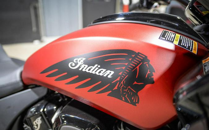 2024 Indian Motorcycle® Challenger® Dark Horse® w/PowerBand Audio Pkg Sunset Red Smoke