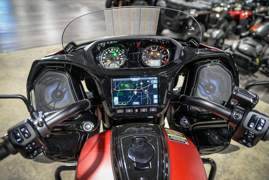 2024 Indian Motorcycle® Challenger® Dark Horse® w/PowerBand Audio Pkg Sunset Red Smoke