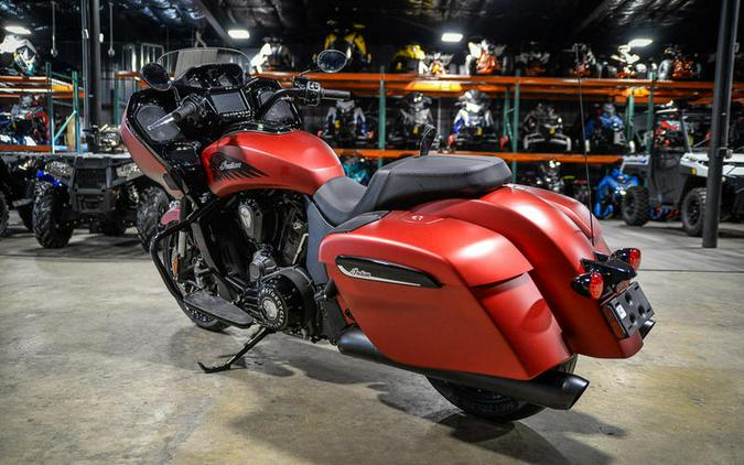 2024 Indian Motorcycle® Challenger® Dark Horse® w/PowerBand Audio Pkg Sunset Red Smoke