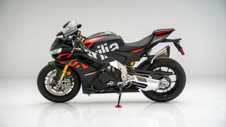 2024 Aprilia RSV4 Factory 1100