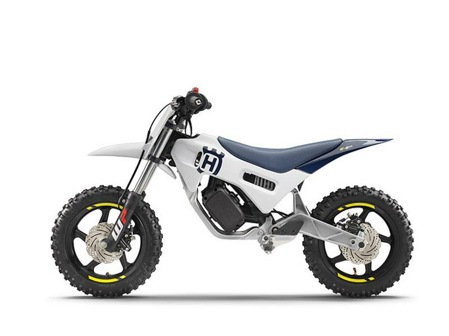 2025 Husqvarna® EE 2