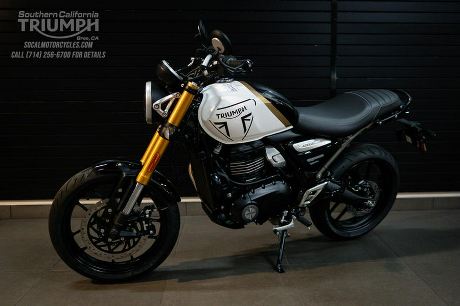 2026 Triumph Speed 400 Pearl Metallic White/Phantom Black