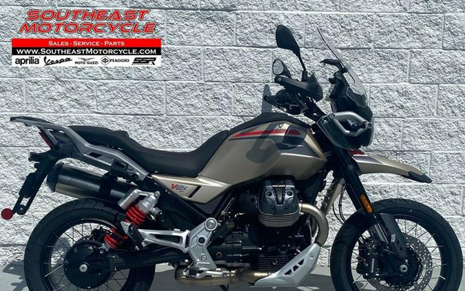 2025 Moto Guzzi V85 TT Travel