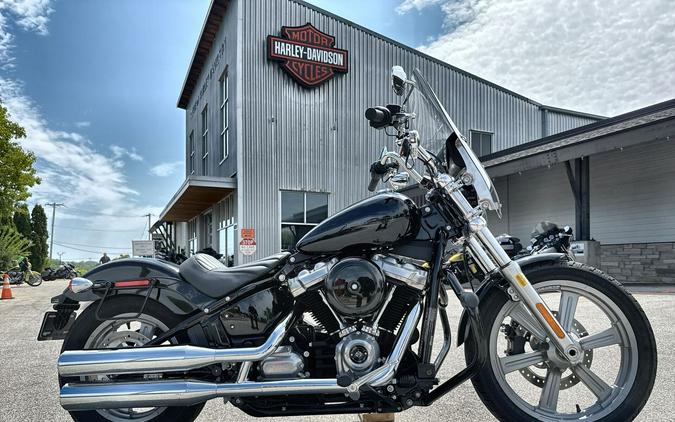 2022 Harley-Davidson® Softail Standard® Vivid Black