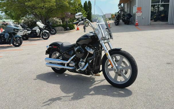 2022 Harley-Davidson® Softail Standard® Vivid Black