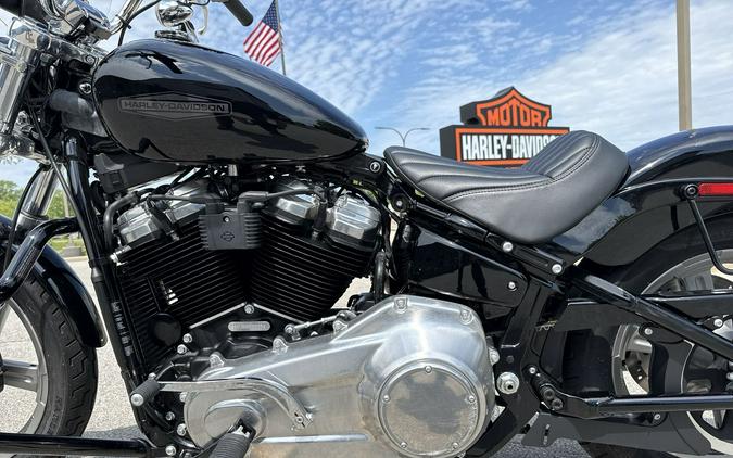 2022 Harley-Davidson® Softail Standard® Vivid Black