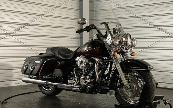 2011 Harley-Davidson® FLHRC - Road King® Classic