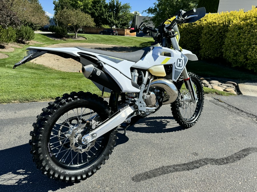 2022 Husqvarna Motorcycles TE 150i