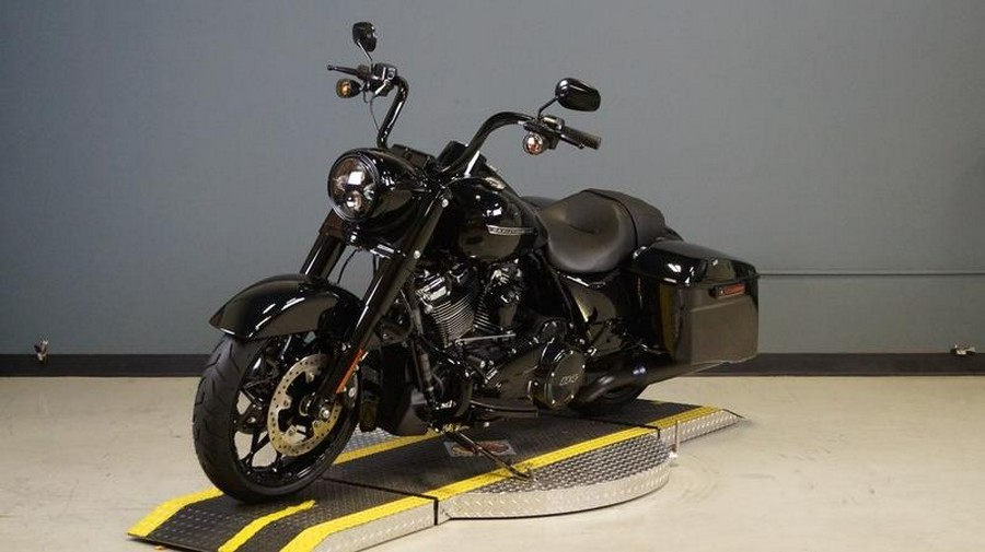 2024 Harley-Davidson® FLHRXS - Road King® Special