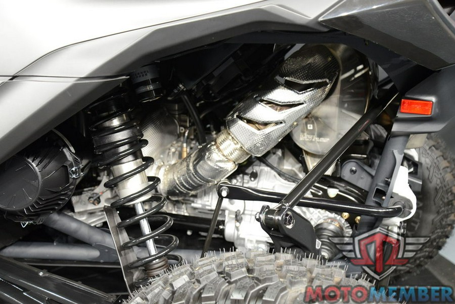 2025 Can-Am Maverick R X rs