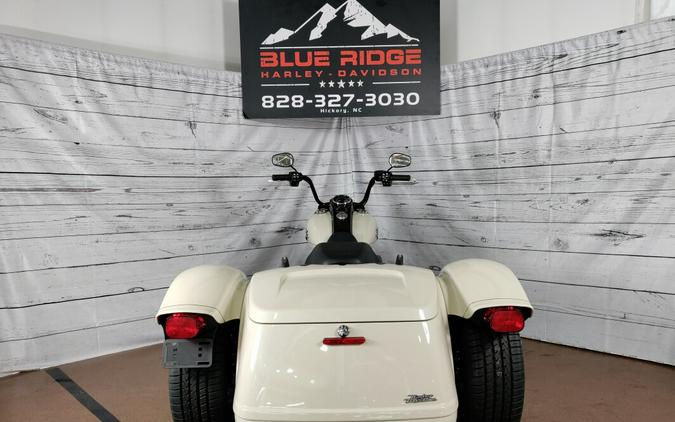 2023 Harley-Davidson Freewheeler WHITE SAND PRL