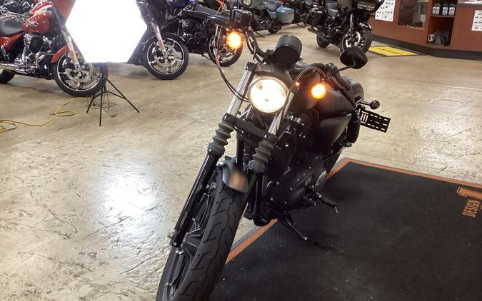 2022 Harley-Davidson Iron 883 Black Denim XL883N