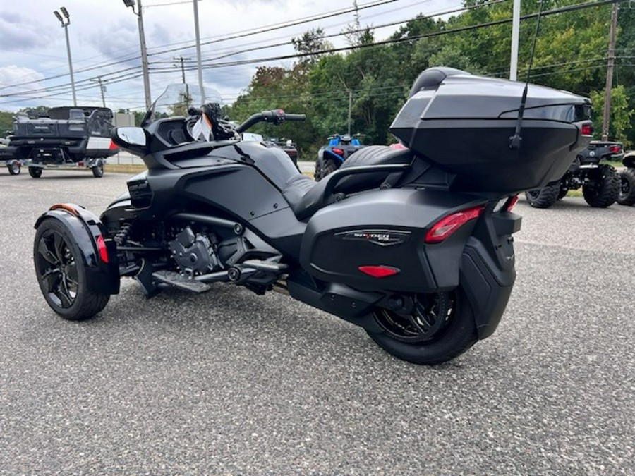 2024 Can-Am® Spyder F3 Limited Dark Wheels