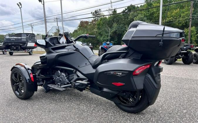 2024 Can-Am® Spyder F3 Limited Dark Wheels