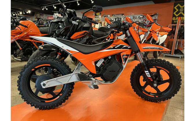 FIRST LOOK! THE ALUMINUM FRAMED 2024 KTM SX-E 2 IS COMING SOON