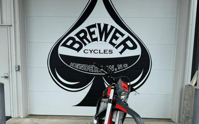 2025 Beta 250 Xtrainer