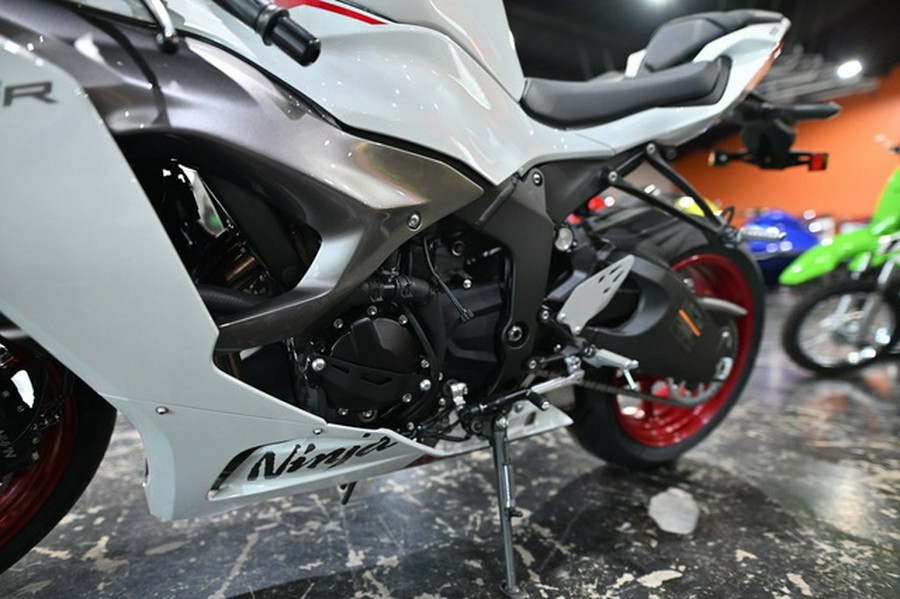 2025 Kawasaki Ninja ZX-6R ABS KRT Edition