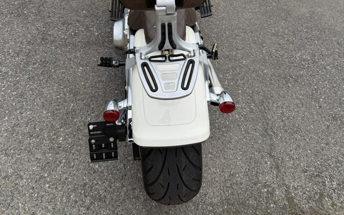 2018 Harley-Davidson® Fat Boy® Bonneville Salt Pearl