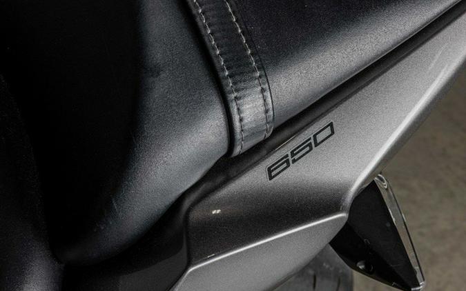 2021 Kawasaki Ninja 650 ABS Metallic Spark Black/Metallic Imperial Red