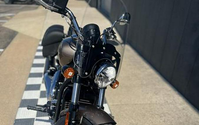 2026 Indian Motorcycle® Super Scout® Nara Bronze Metallic