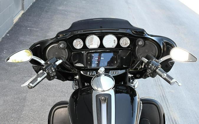 2019 Harley-Davidson® FLHTKL - Ultra Limited Low