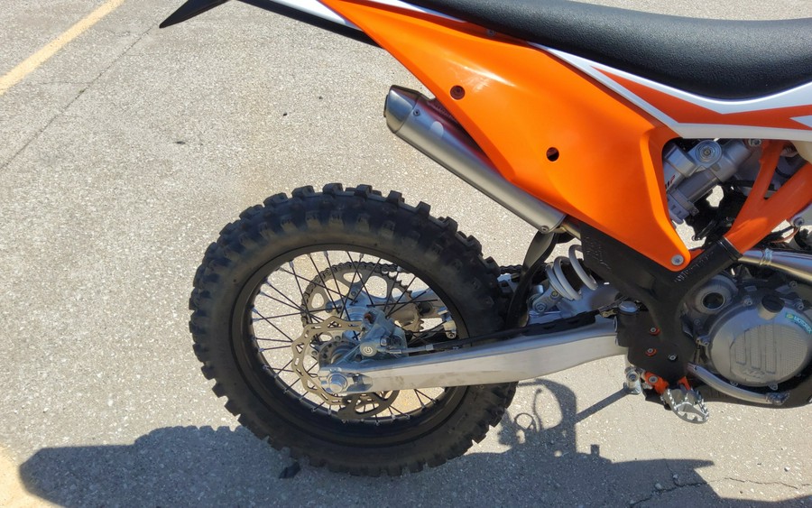 2023 KTM XC 250 W