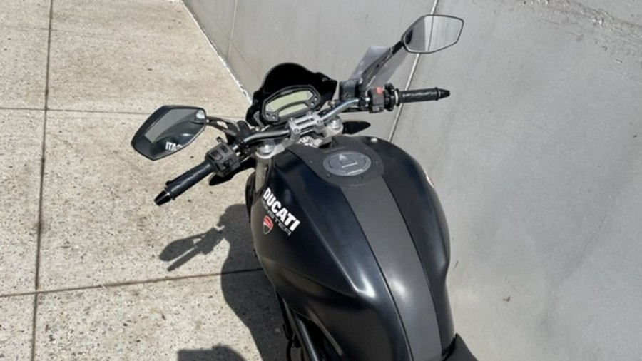 2009 Ducati Monster 696