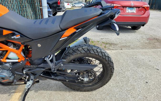 2023 KTM Adventure 390