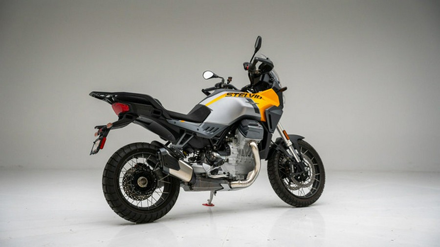 2024 Moto Guzzi Stelvio