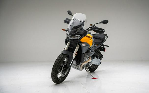 2024 Moto Guzzi Stelvio