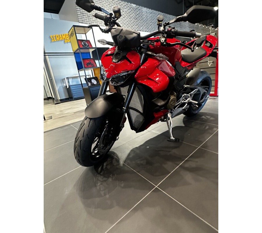 2025 Ducati Streetfighter V4