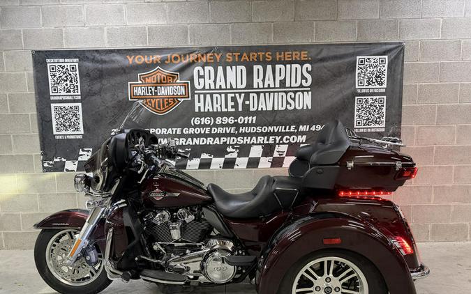 2022 Harley-Davidson® FLHTCUTG - Tri Glide® Ultra