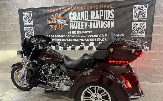 2022 Harley-Davidson® FLHTCUTG - Tri Glide® Ultra