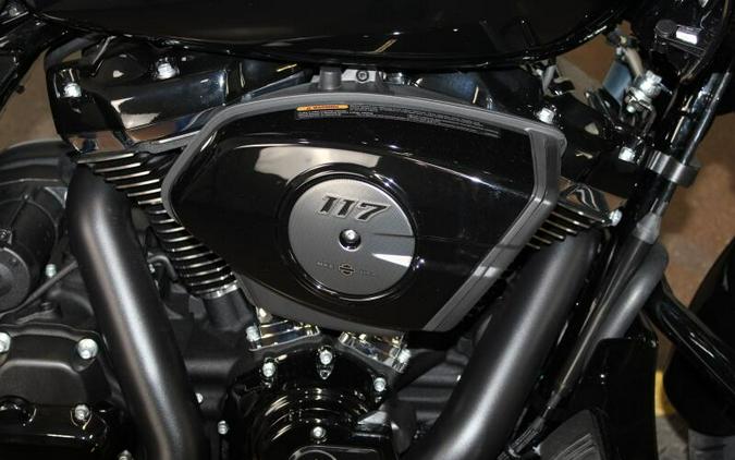 2026 Harley-Davidson® Road Glide® VIVID BLACK