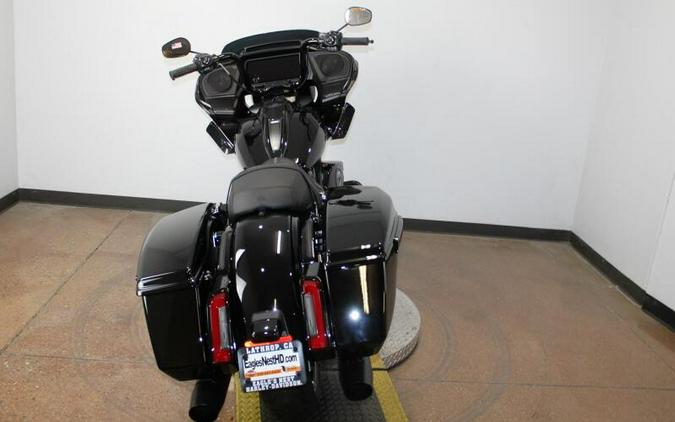 2026 Harley-Davidson® Road Glide® VIVID BLACK