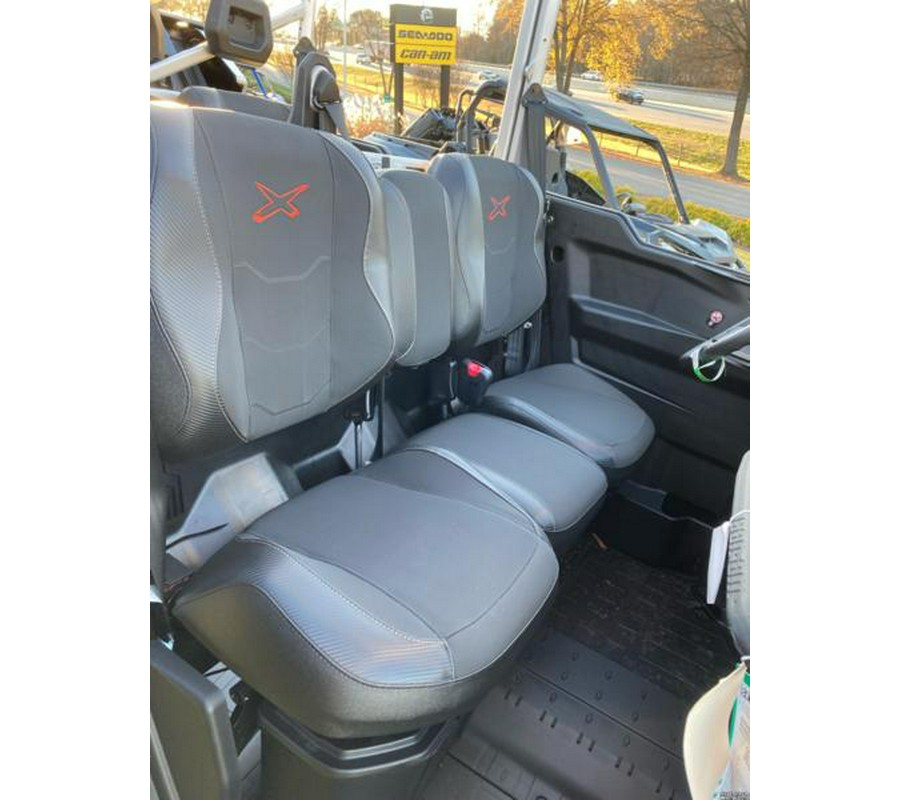 2024 Can-Am® Defender MAX X mr with Half-Doors HD10